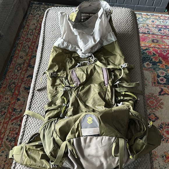 Backpacking Backpack - Picture 7 of 8